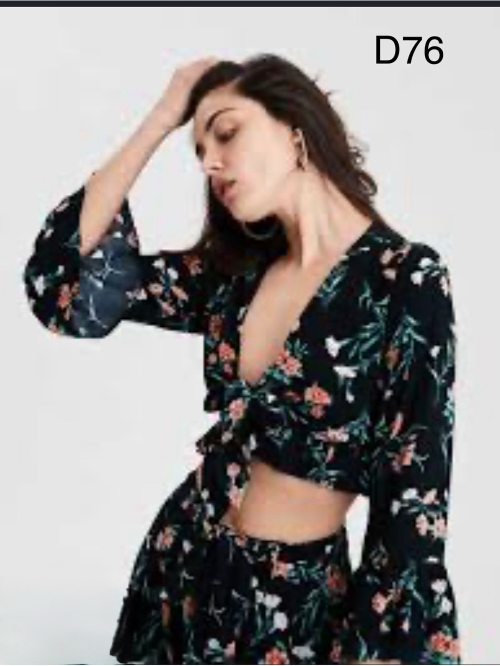 American Eagle Outfitters Black Floral Tie-Front Crop Blouse, Size Small